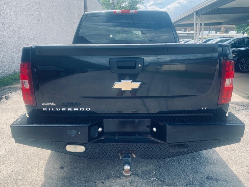 Chevrolet Silverado 1500 Vehicle Full-screen Gallery Image 04