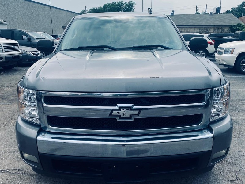 Chevrolet Silverado 1500 Vehicle Full-screen Gallery Image 09