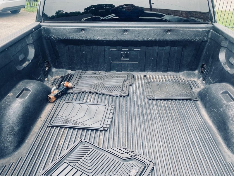 GMC Sierra 1500 Vehicle Full-screen Gallery Image 16