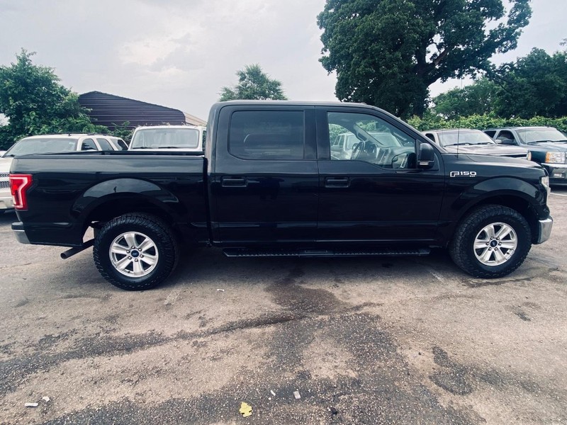 Ford F-150 Vehicle Full-screen Gallery Image 07