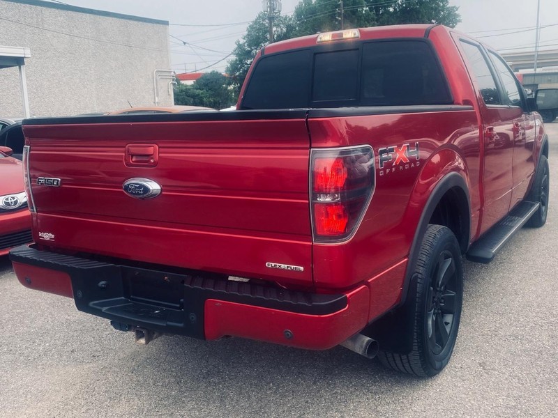 Ford F-150 Vehicle Full-screen Gallery Image 06