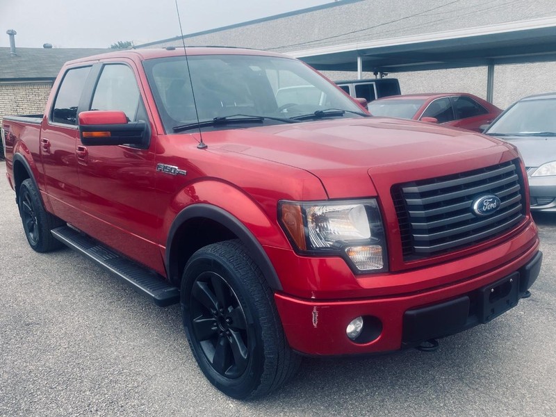 Ford F-150 Vehicle Full-screen Gallery Image 08
