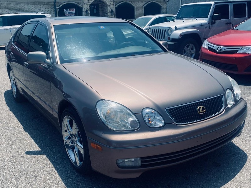 Lexus GS 300 Vehicle Full-screen Gallery Image 03