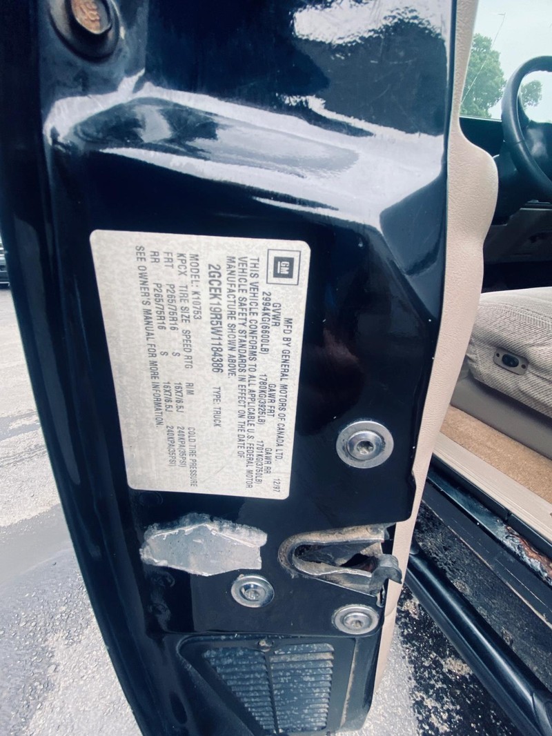 Chevrolet C/K 1500 Vehicle Full-screen Gallery Image 27