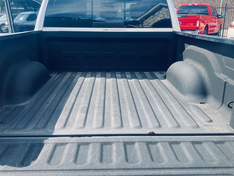 Ram 1500 Vehicle Full-screen Gallery Image 16