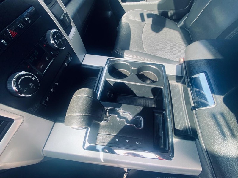 Ram 1500 Vehicle Full-screen Gallery Image 26