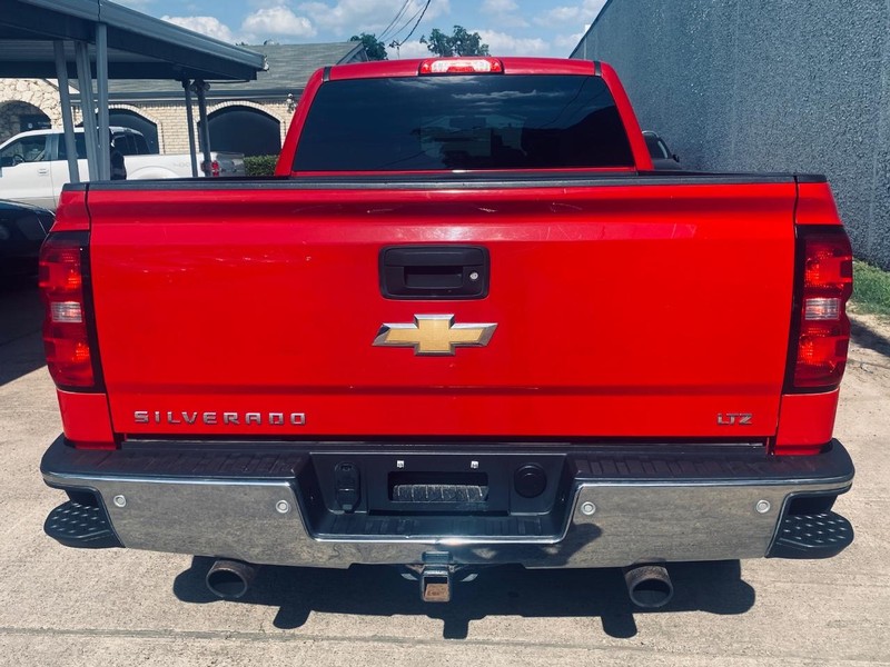 Chevrolet Silverado 1500 Vehicle Full-screen Gallery Image 04
