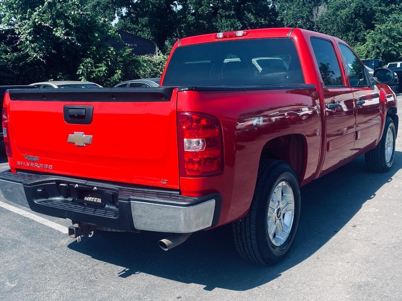 Chevrolet Silverado 1500 Vehicle Full-screen Gallery Image 06