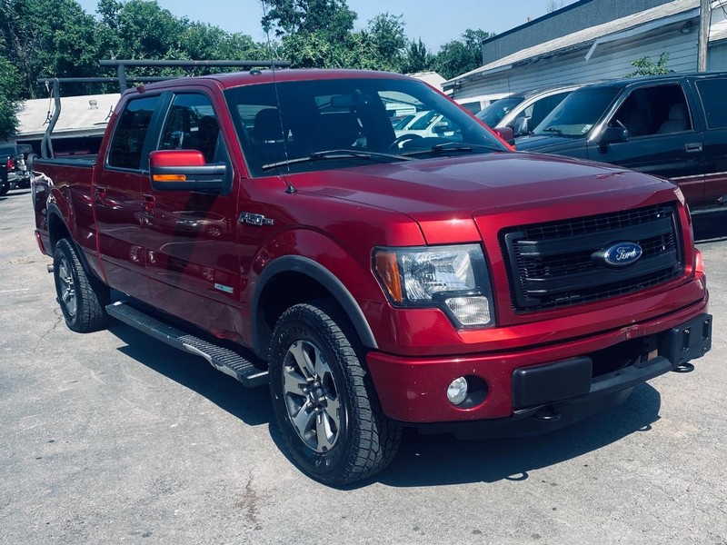 Ford F-150 Vehicle Full-screen Gallery Image 08