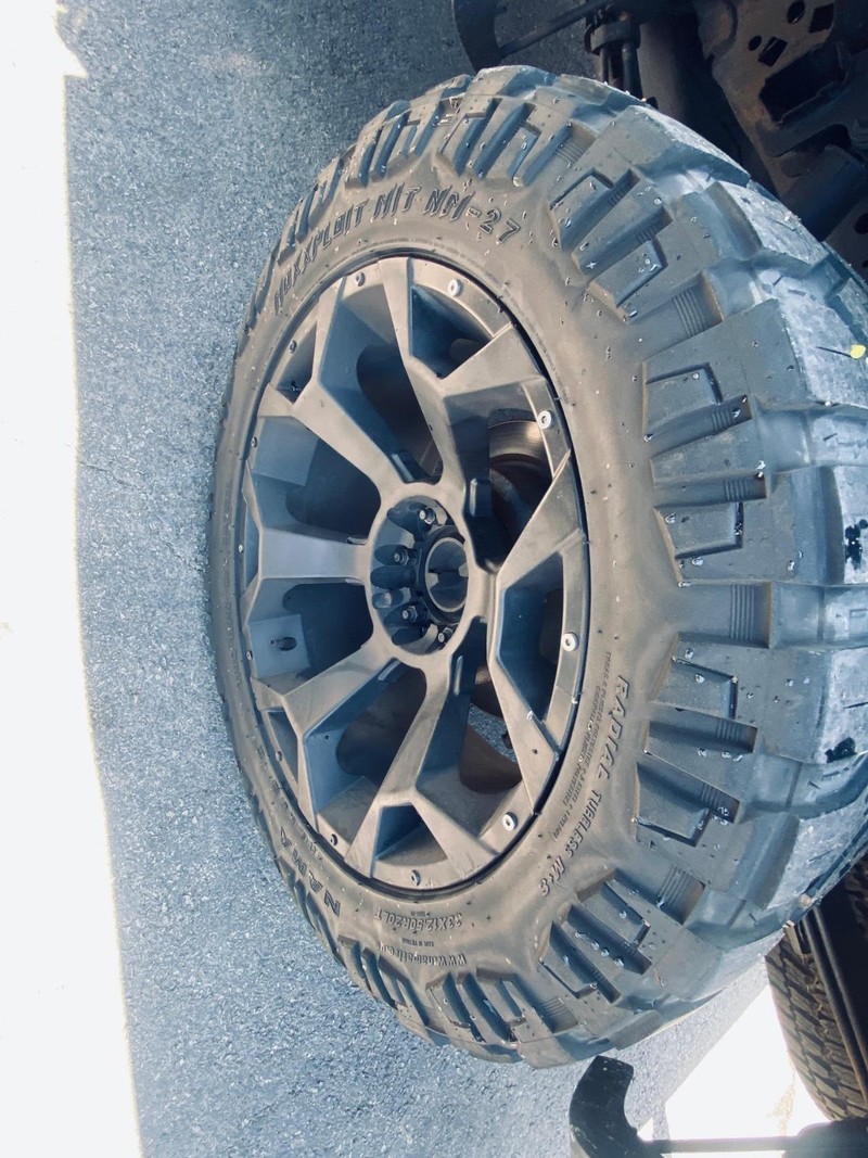 Ford F-150 Vehicle Full-screen Gallery Image 29