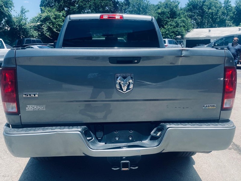 Ram 1500 Vehicle Full-screen Gallery Image 04