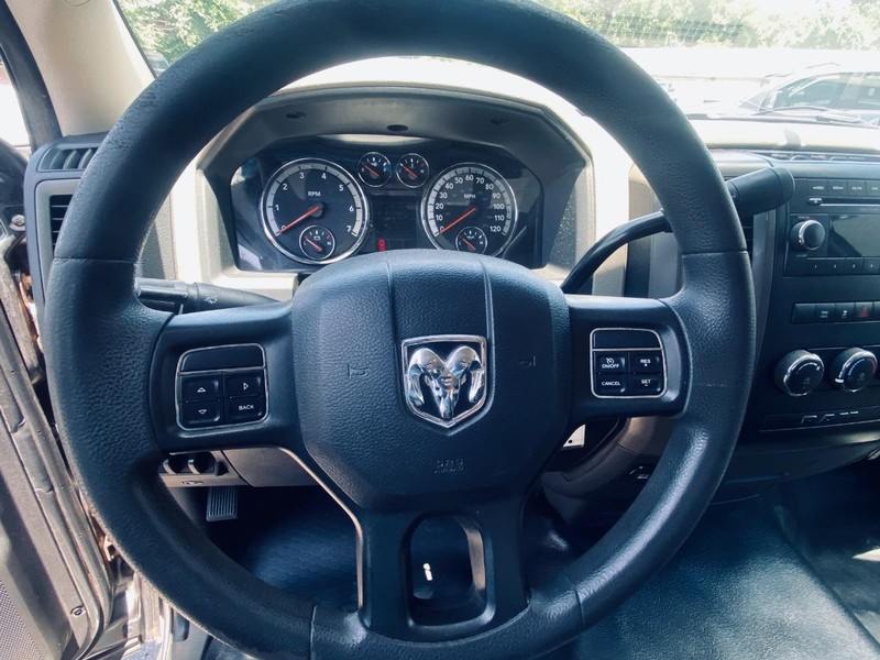 Ram 1500 Vehicle Full-screen Gallery Image 23