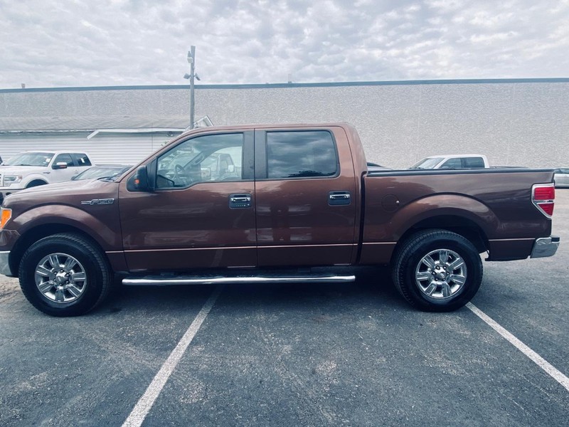 Ford F-150 Vehicle Full-screen Gallery Image 07