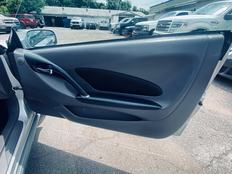 Toyota Celica Vehicle Full-screen Gallery Image 16
