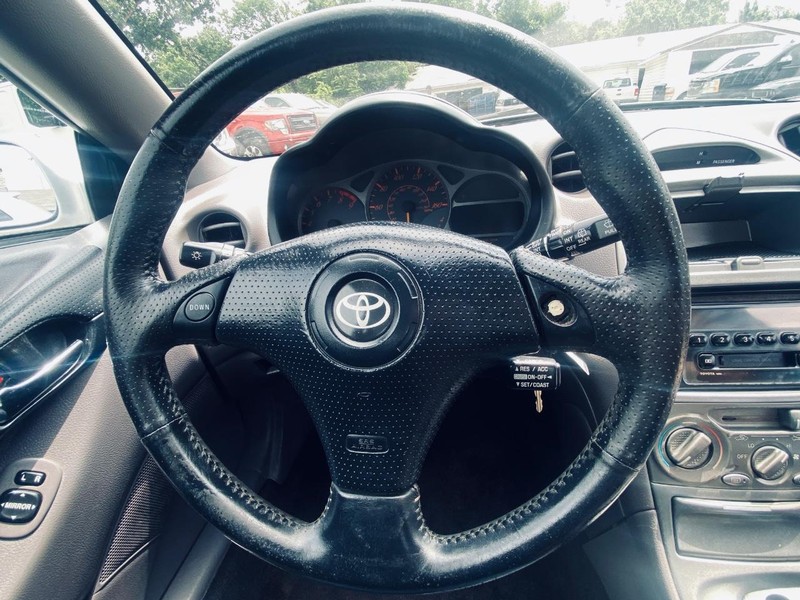 Toyota Celica Vehicle Full-screen Gallery Image 18