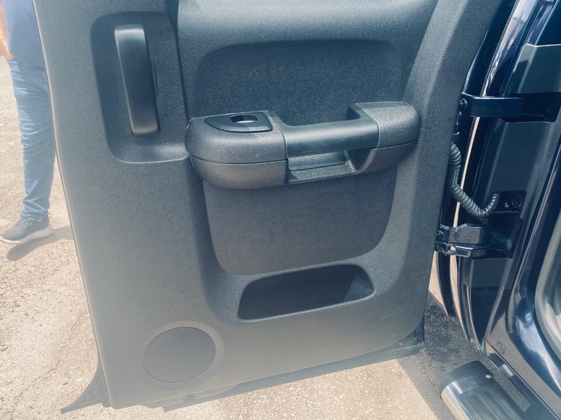 GMC Sierra 1500 Vehicle Full-screen Gallery Image 19