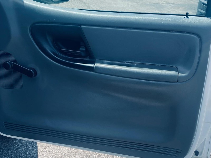 Ford Ranger Vehicle Full-screen Gallery Image 14
