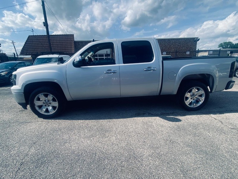 GMC Sierra 1500 Vehicle Full-screen Gallery Image 02