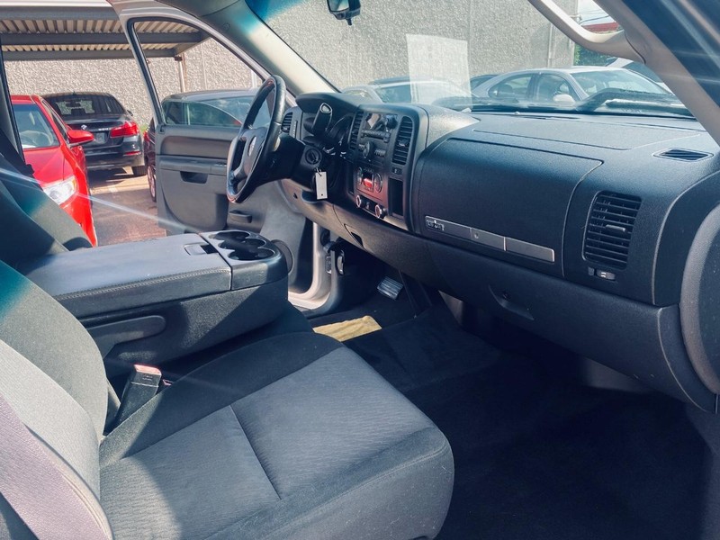 GMC Sierra 1500 Vehicle Full-screen Gallery Image 21