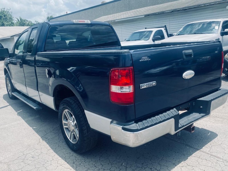 Ford F-150 Vehicle Full-screen Gallery Image 03