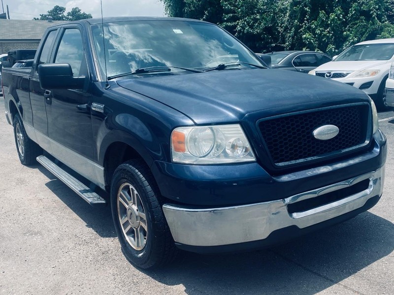 Ford F-150 Vehicle Full-screen Gallery Image 08