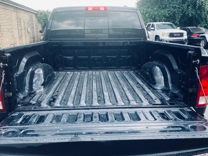 Ram 1500 Vehicle Full-screen Gallery Image 14