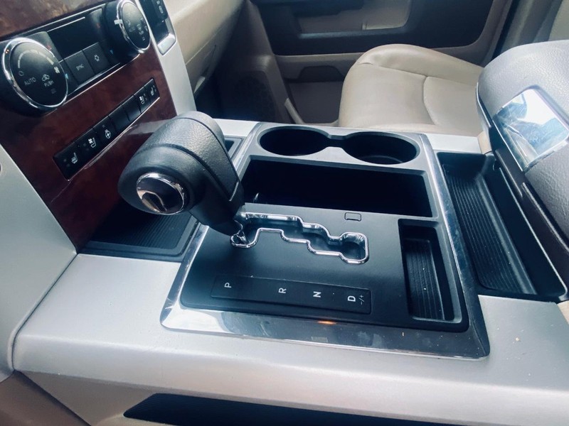 Ram 1500 Vehicle Full-screen Gallery Image 25