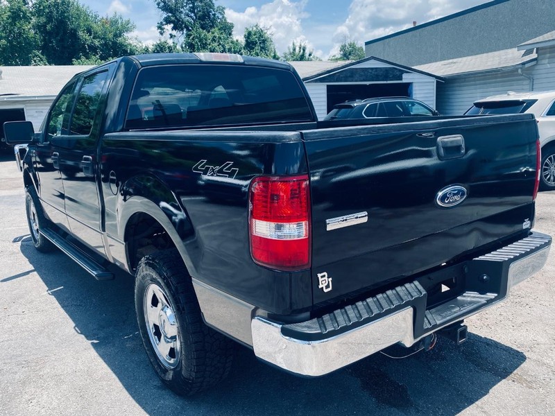 Ford F-150 Vehicle Full-screen Gallery Image 03