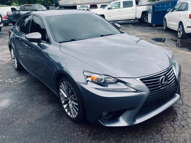 Lexus IS 250 Vehicle Full-screen Gallery Image 08
