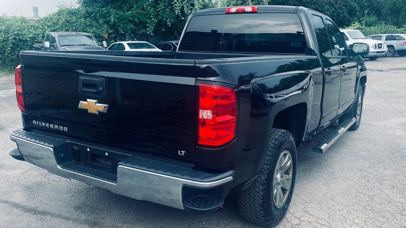 Chevrolet Silverado 1500 Vehicle Full-screen Gallery Image 06