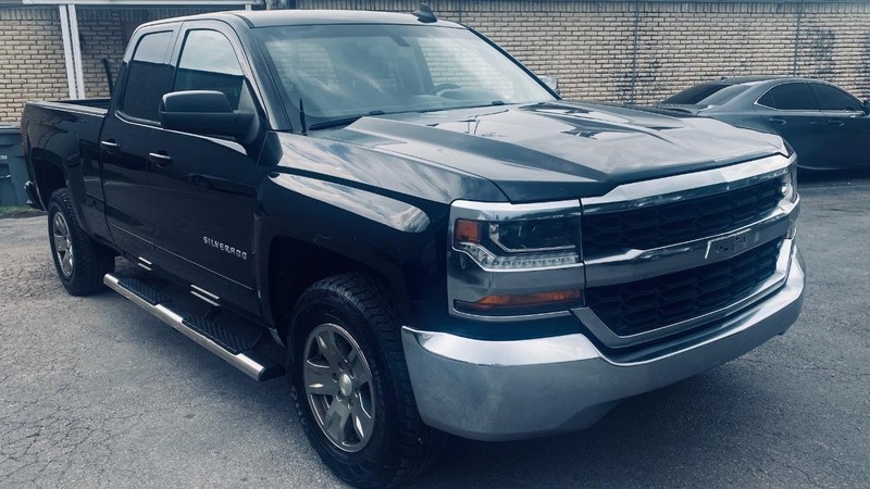 Chevrolet Silverado 1500 Vehicle Full-screen Gallery Image 08