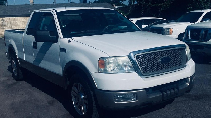 Ford F-150 Vehicle Full-screen Gallery Image 03