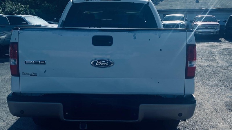 Ford F-150 Vehicle Full-screen Gallery Image 07
