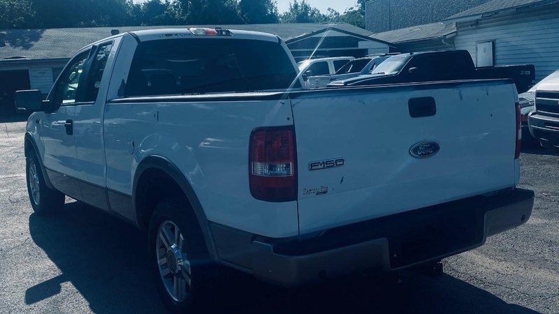 Ford F-150 Vehicle Full-screen Gallery Image 08