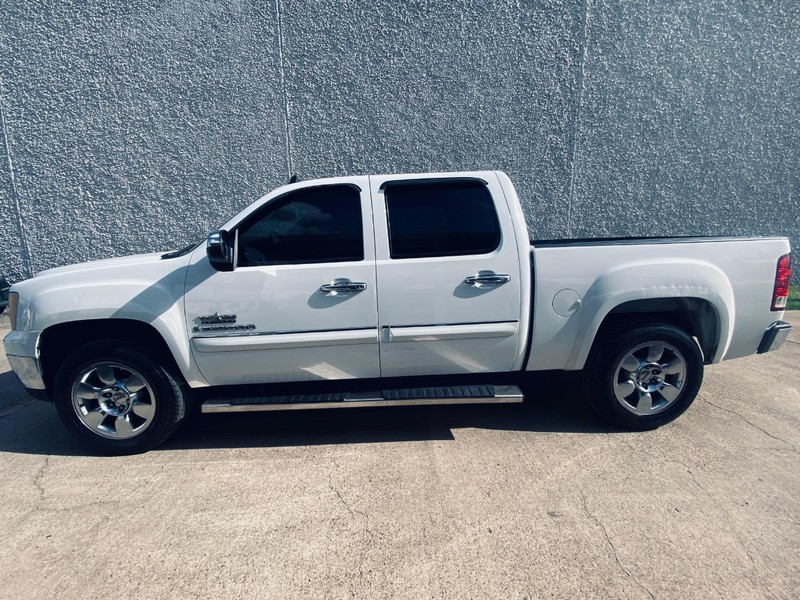 GMC Sierra 1500 Vehicle Full-screen Gallery Image 02