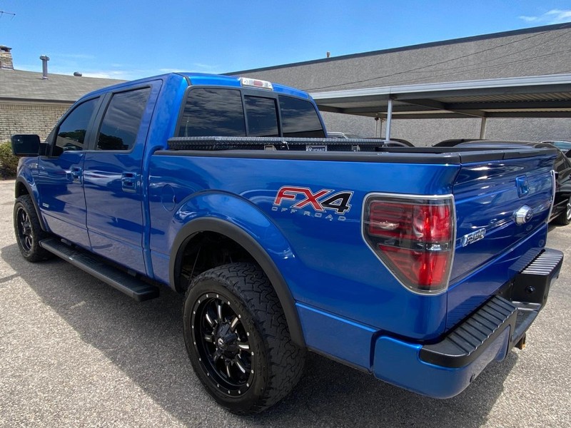 Ford F-150 Vehicle Full-screen Gallery Image 03