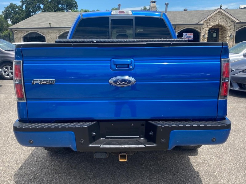 Ford F-150 Vehicle Full-screen Gallery Image 04