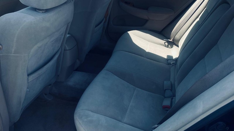 Honda Accord Sedan Vehicle Full-screen Gallery Image 14
