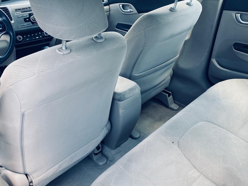 Honda Civic Sedan Vehicle Full-screen Gallery Image 14
