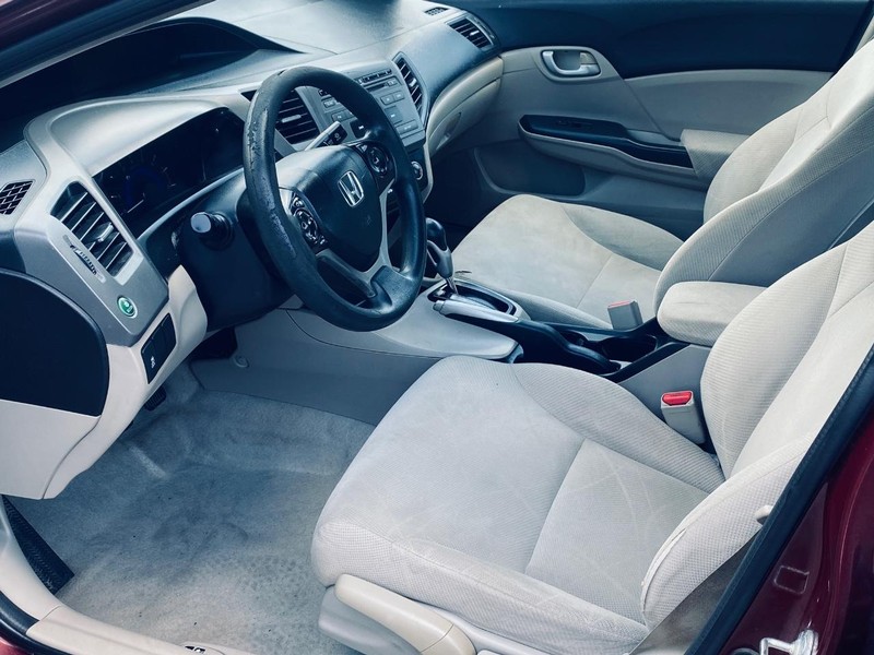 Honda Civic Sedan Vehicle Full-screen Gallery Image 17