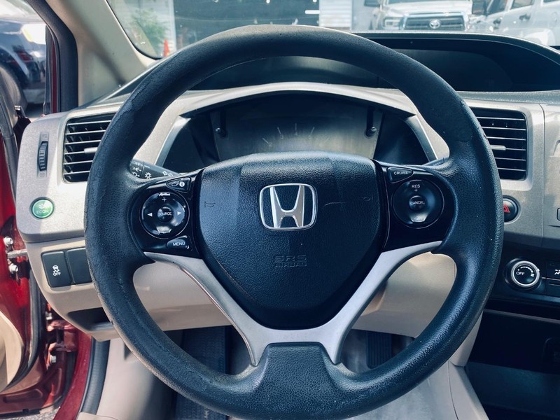 Honda Civic Sedan Vehicle Full-screen Gallery Image 21
