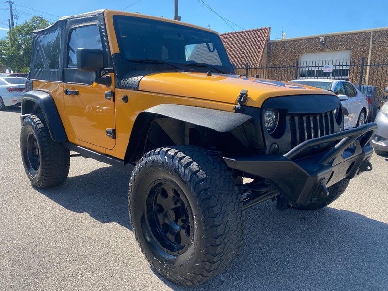 Jeep Wrangler Vehicle Full-screen Gallery Image 09