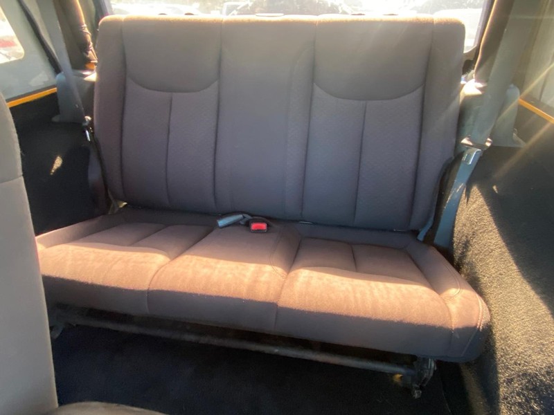 Jeep Wrangler Vehicle Full-screen Gallery Image 18