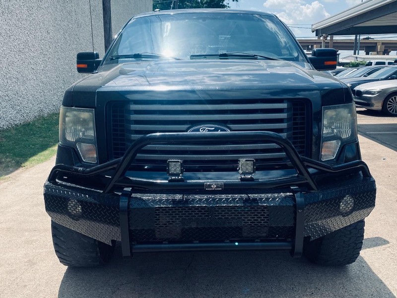 Ford F-150 Vehicle Full-screen Gallery Image 09