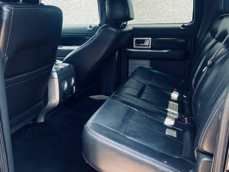 Ford F-150 Vehicle Full-screen Gallery Image 14