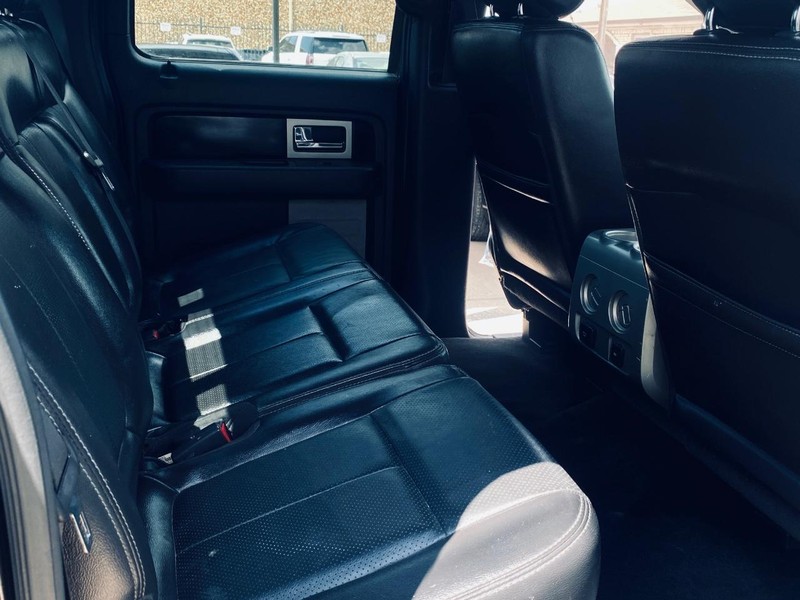 Ford F-150 Vehicle Full-screen Gallery Image 17