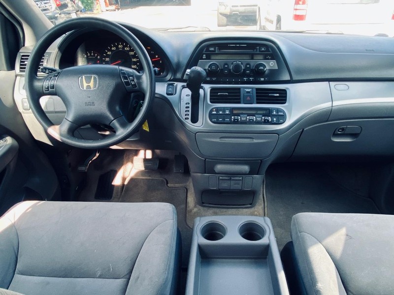 Honda Odyssey Vehicle Full-screen Gallery Image 22