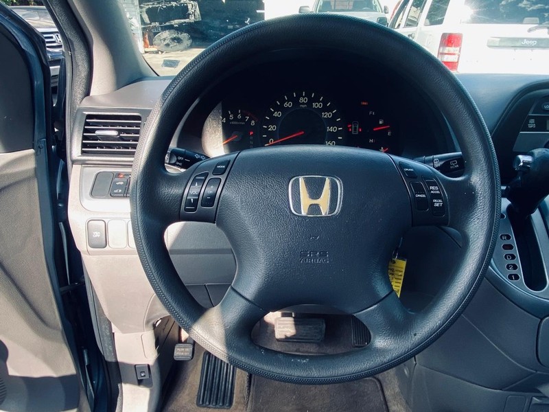 Honda Odyssey Vehicle Full-screen Gallery Image 24