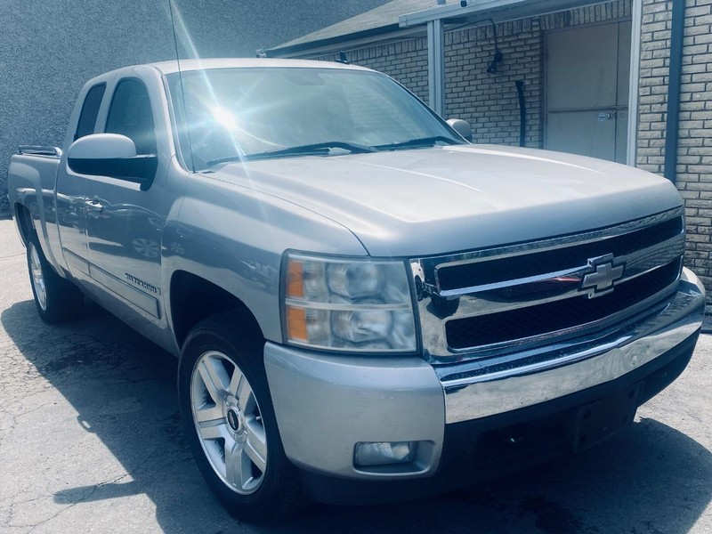 Chevrolet Silverado 1500 Vehicle Full-screen Gallery Image 08