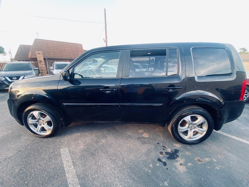 Honda Pilot Vehicle Full-screen Gallery Image 02